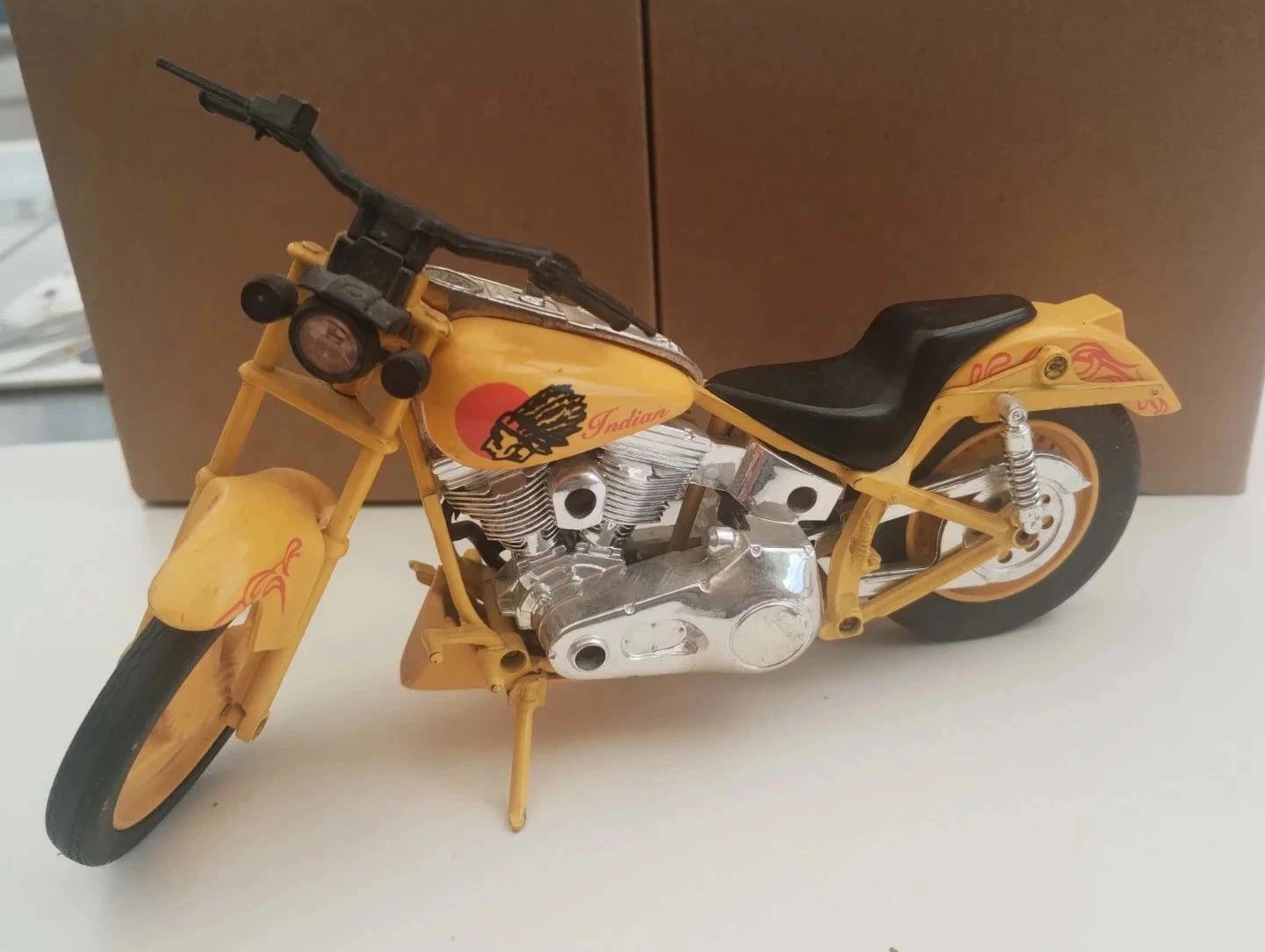Moto de colección, Indian, sobre caballete – photo 2